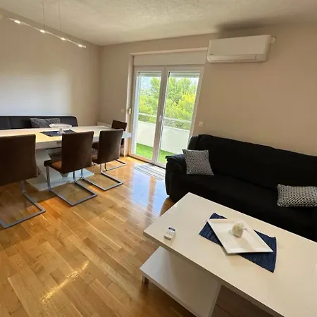 Apartment Mara