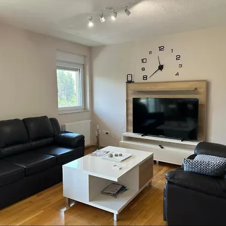 Mara Apartment