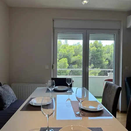 Apartment Mara Solin